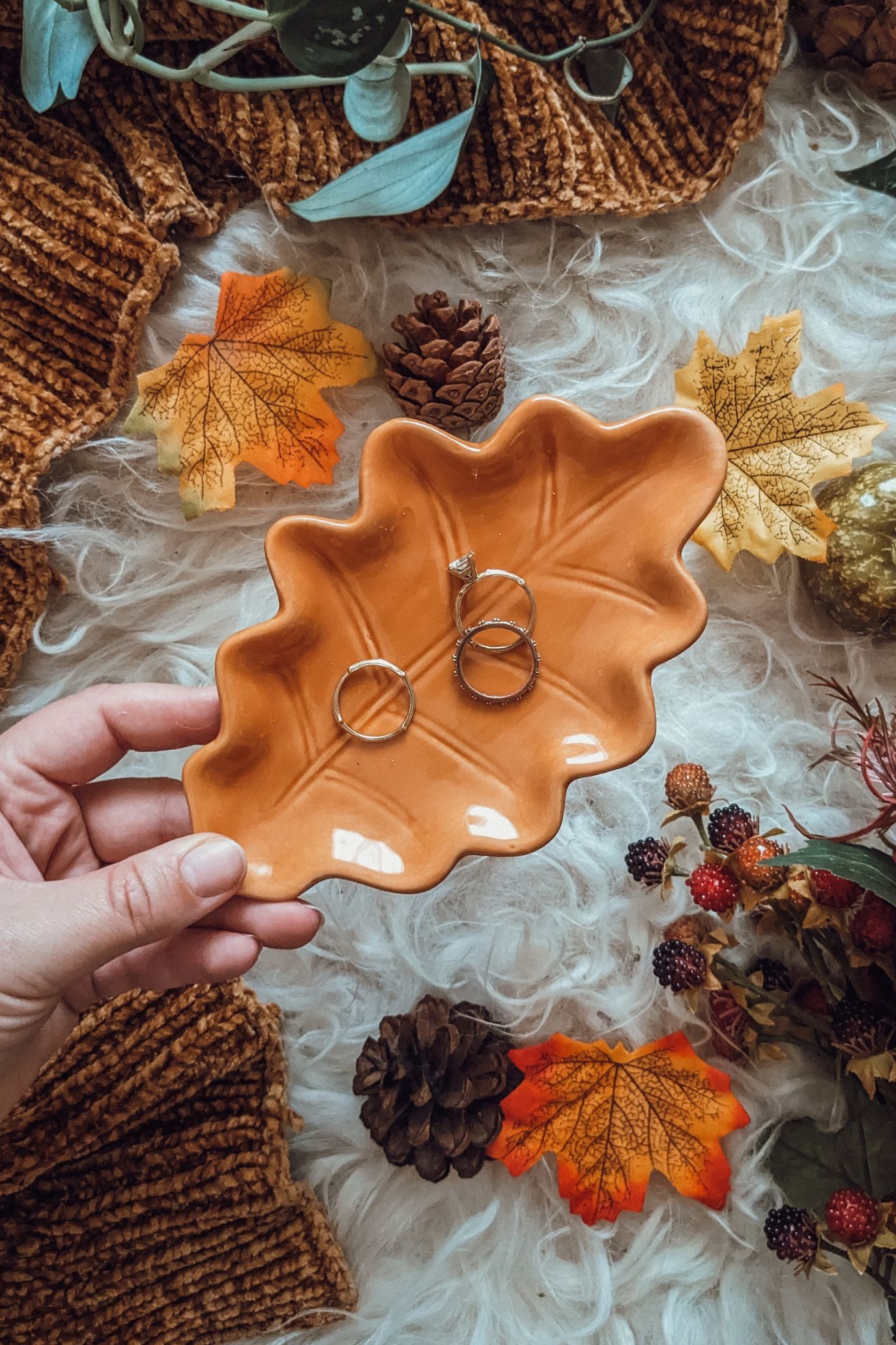 Autumn Oak Leaf Dish