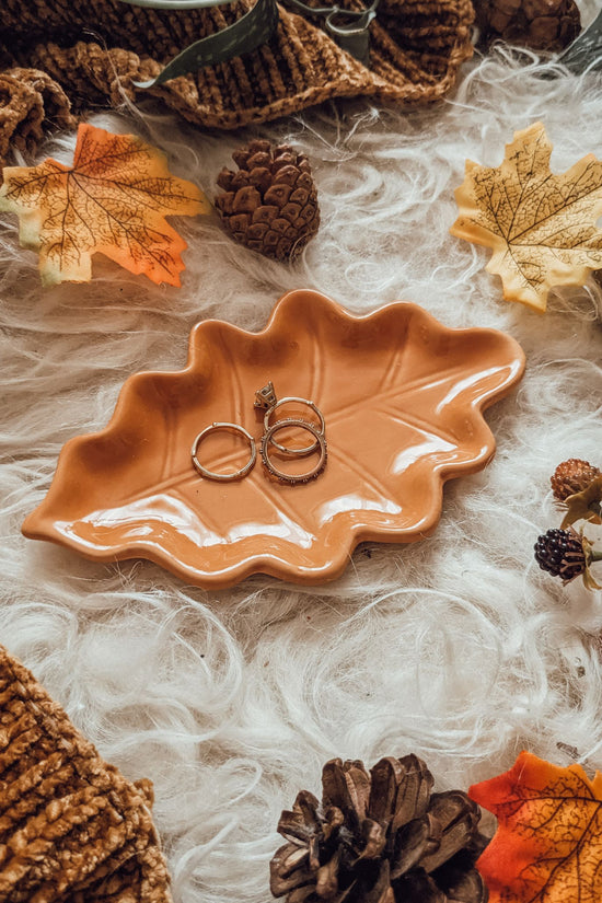 Autumn Oak Leaf Dish