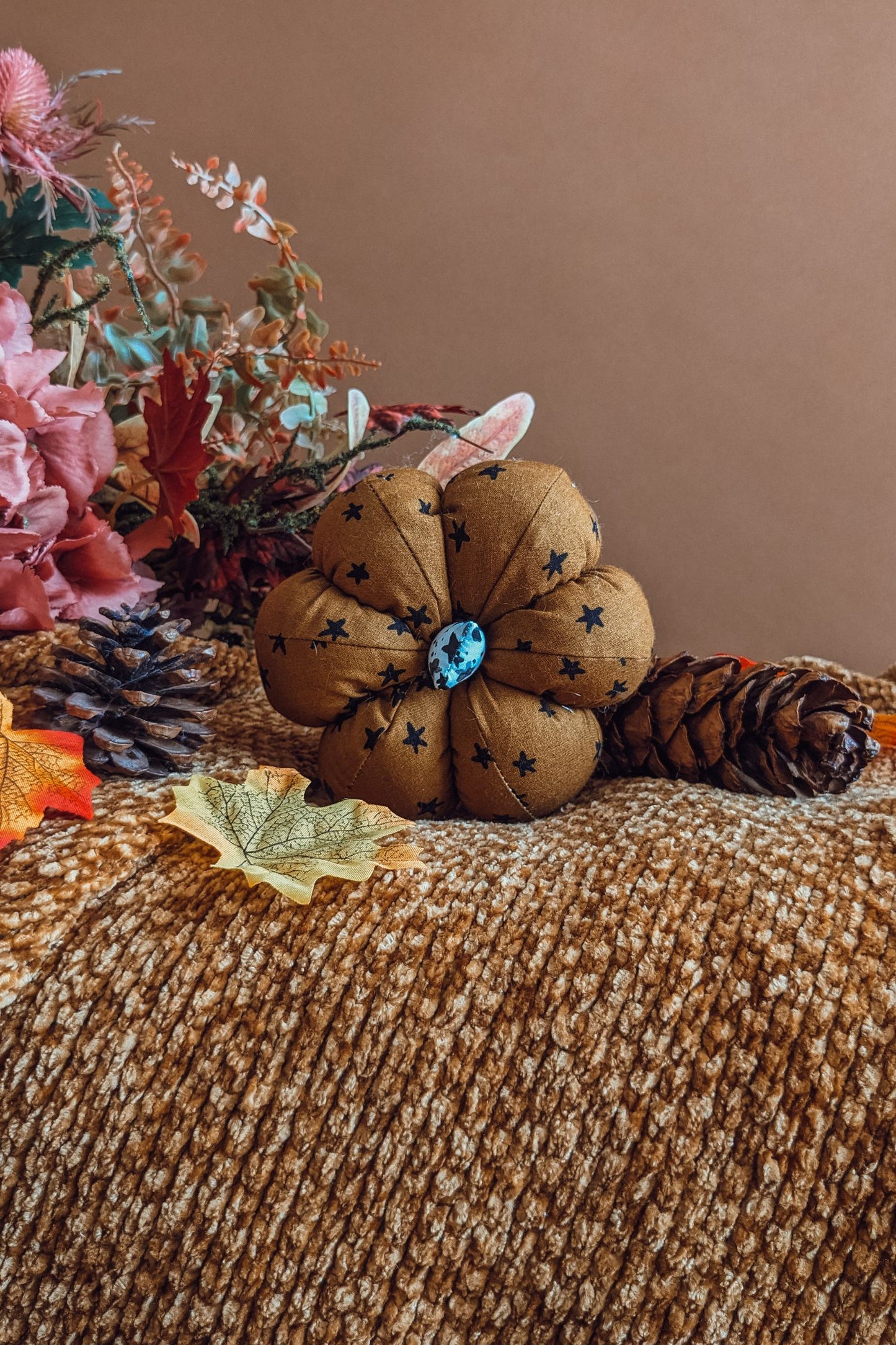 'Seance Stars' Cotton Mini Pumpkin