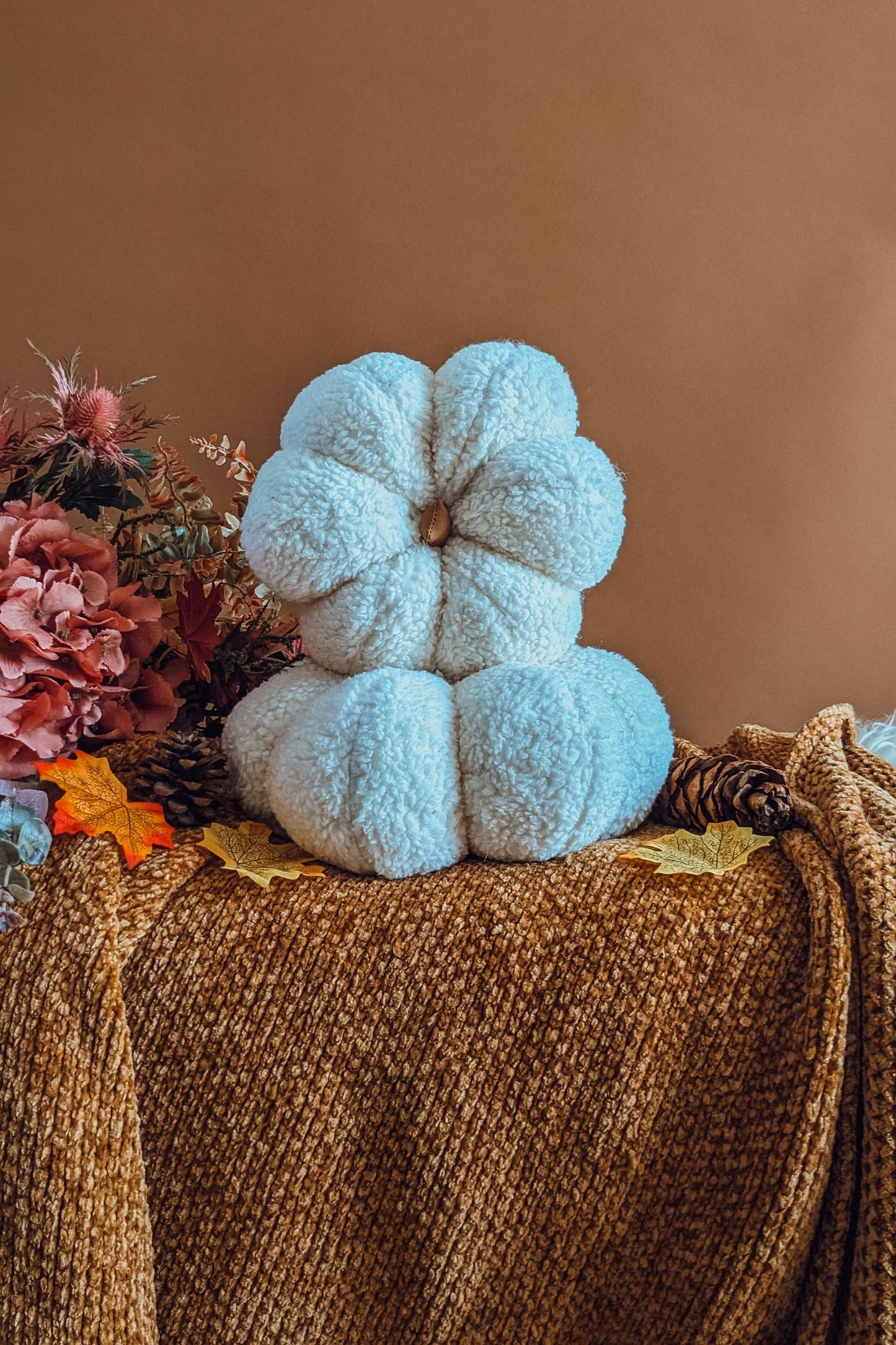 'Latte Foam' Teddy Tall Pumpkin