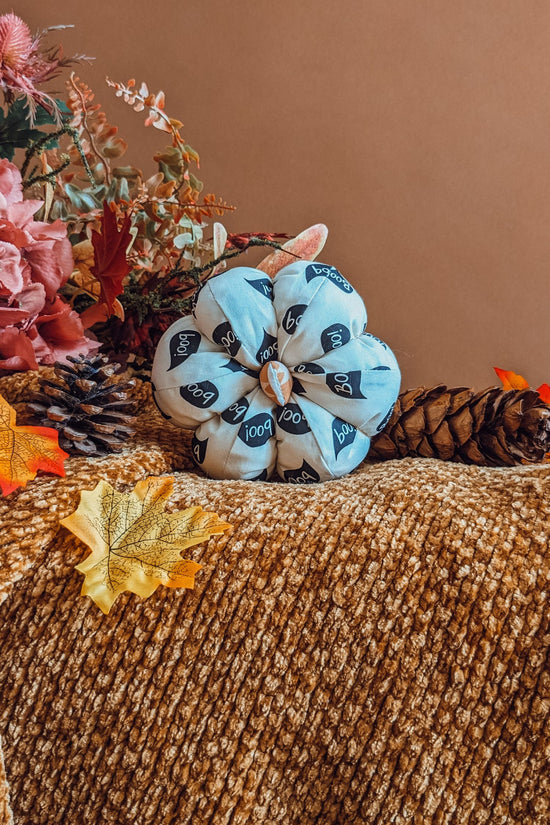 'Boo' Cotton Mini Pumpkin