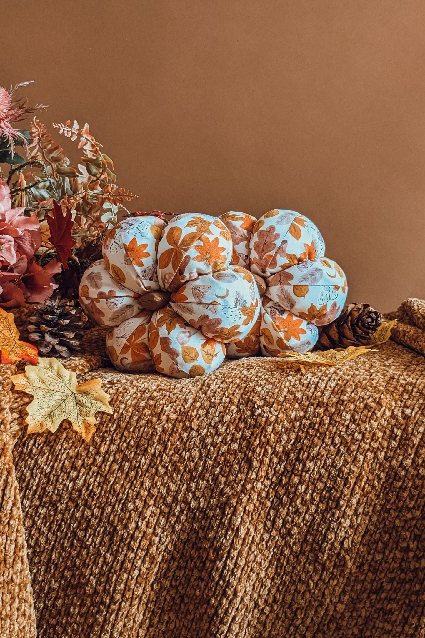 'Leaves In The Air' Cotton Grande Pumpkin