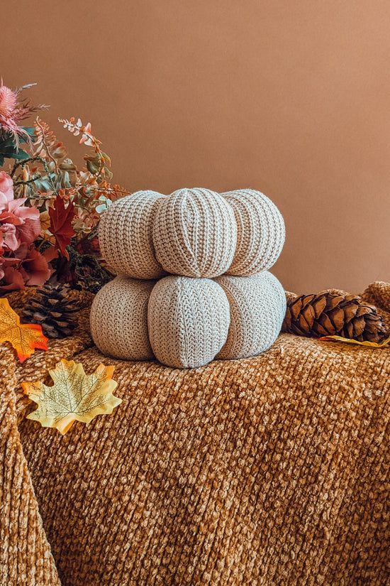 'Sweater Weather' Woven Grande Pumpkin