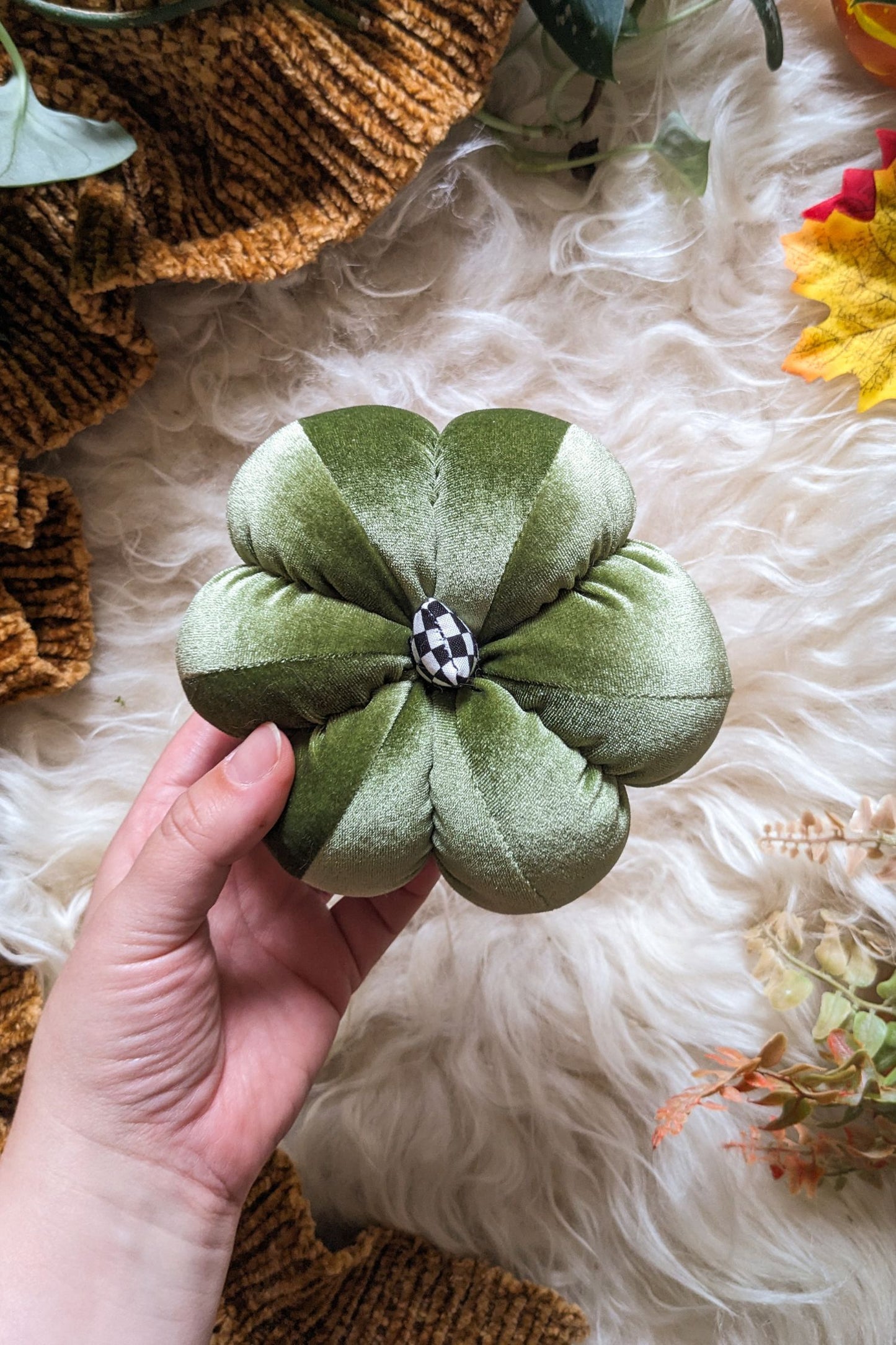 'Poison Apple' Velvet Mini Pumpkin