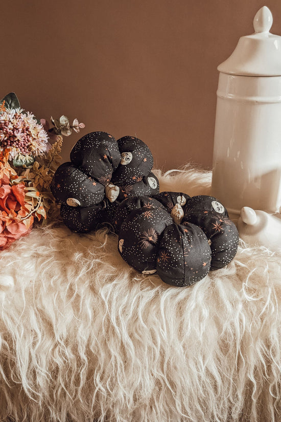 'Once Upon A Full Moon' Cotton Grande Pumpkin