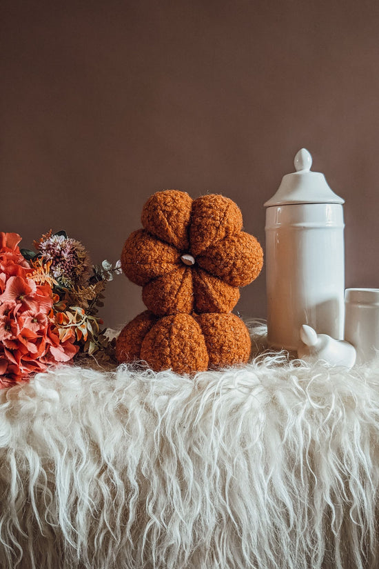 'Magic In The Patch' Cotton Grande Pumpkin